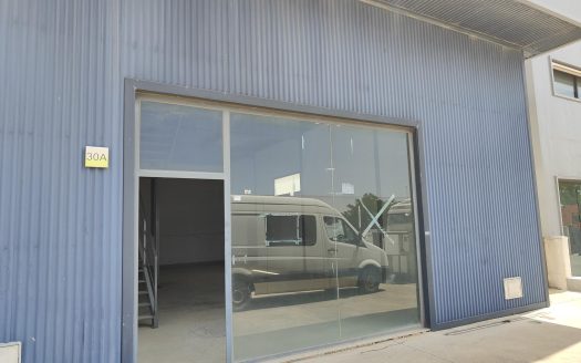 Local comercial en venta en Polígono PIBO, Bollullos de la Mitación – Ref. 26040