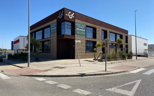 Edificio comercial y de oficinas en venta en el Polígono PIBO – Bollullos de la Mitación – REF. 26050