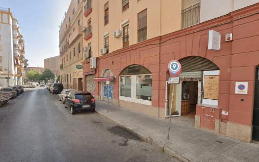 Local comercial de 200 m² con salida de humos en San Julián – Sevilla – Ref. 26062