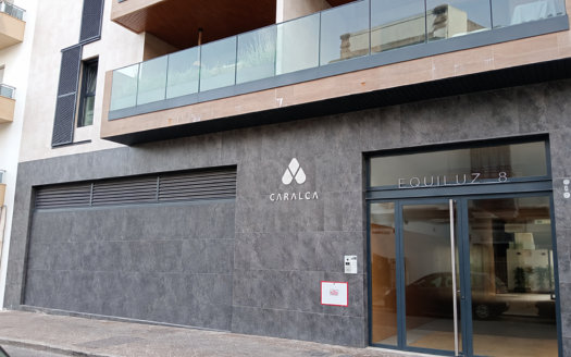 Local comercial de 154,47 m² construidos en venta en Calle Eguiluz, 8, Jerez de la Frontera – Ref. 26068